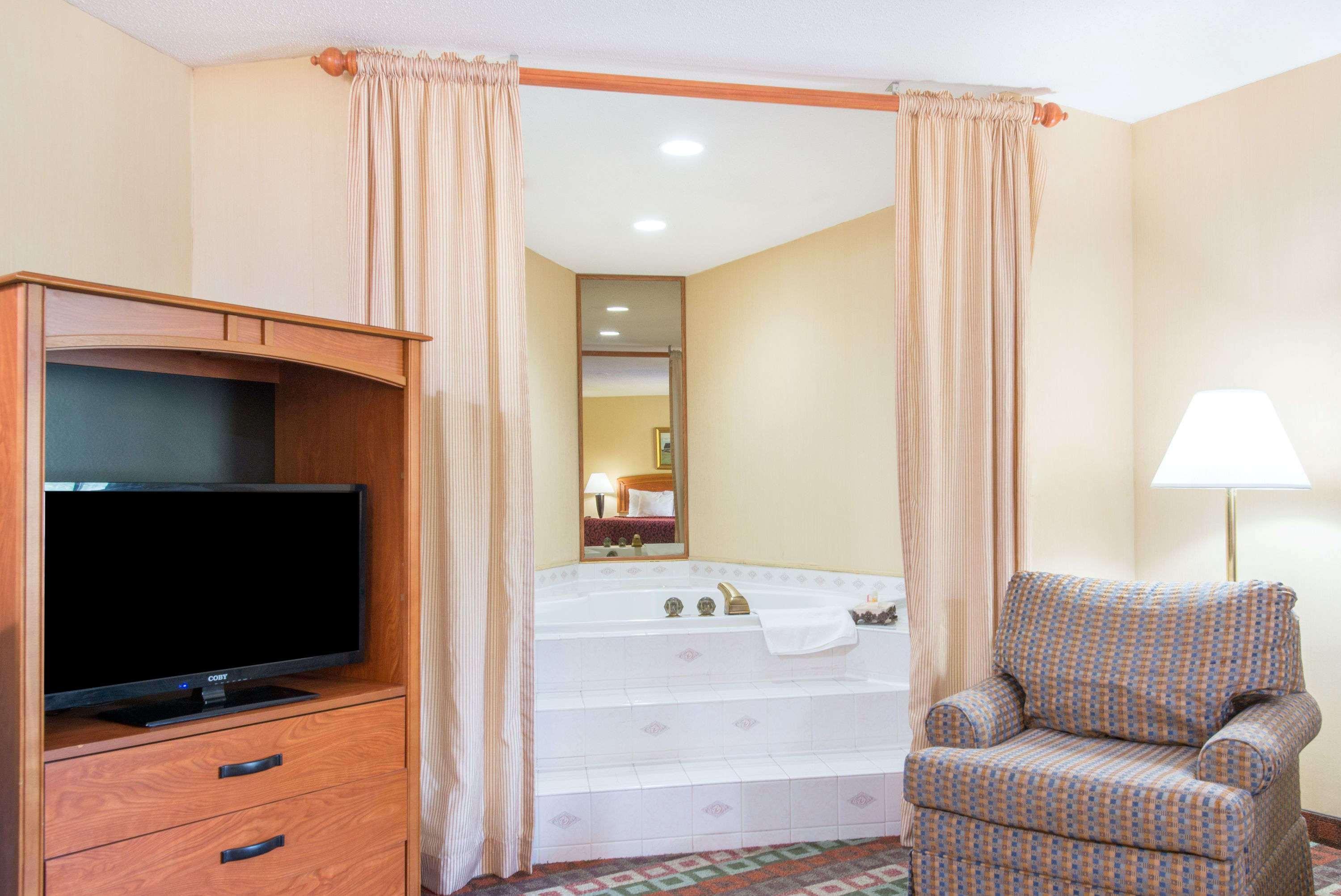 Spark By Hilton Mystic Groton Luaran gambar